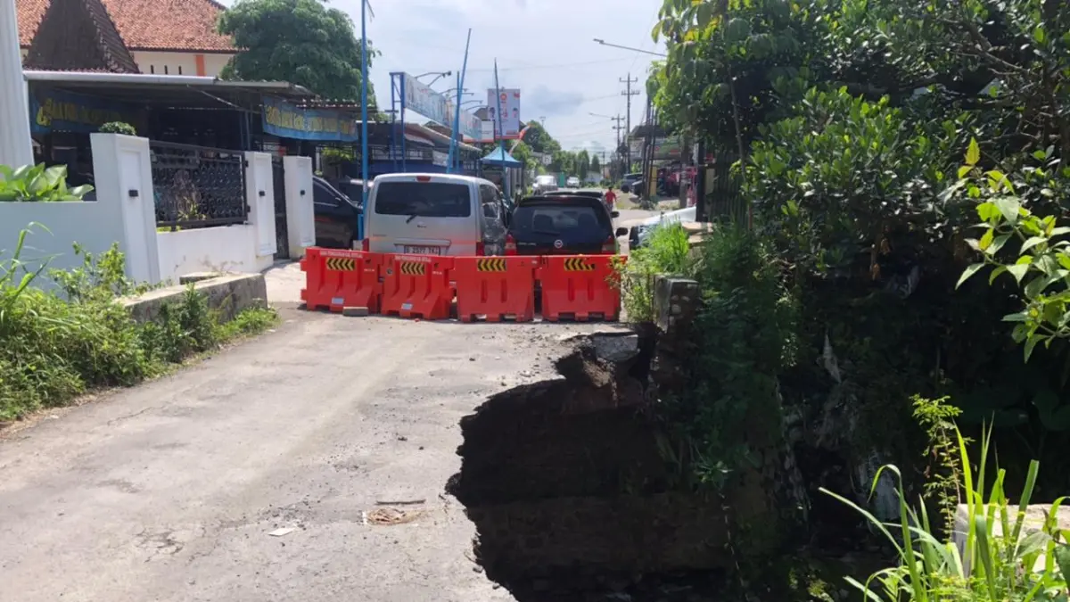 Kondisi terbaru Jembatan Jalan Tape di Kabupaten Boyolali. (ABDUL KHOFID/RADAR SOLO) 