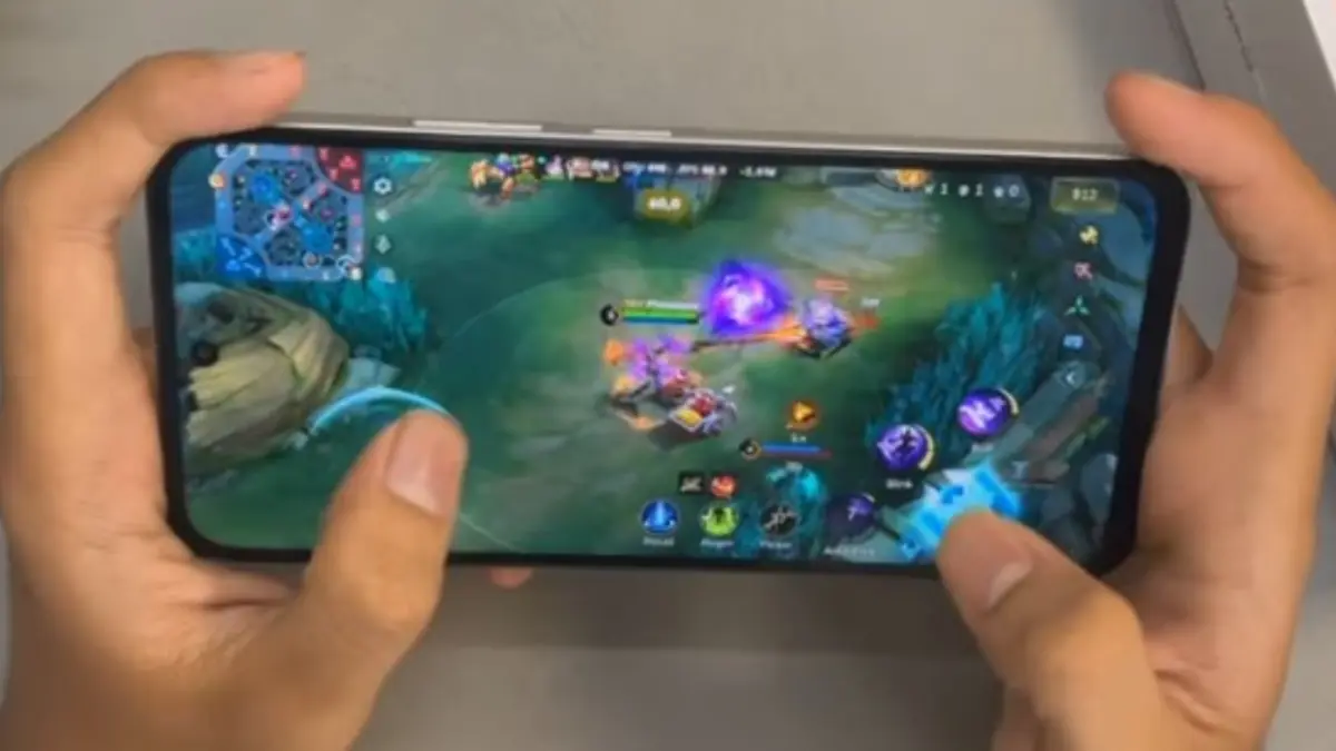 Xiaomi Redmi 15 256GB untuk main game. (YouTube ZYD REVIEW)