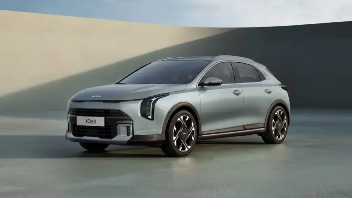 KIA XCeed 2026 Resmi Meluncur, Desain dan Tampilannya Mirip Mobil Listrik Premium! (Car and Driver)