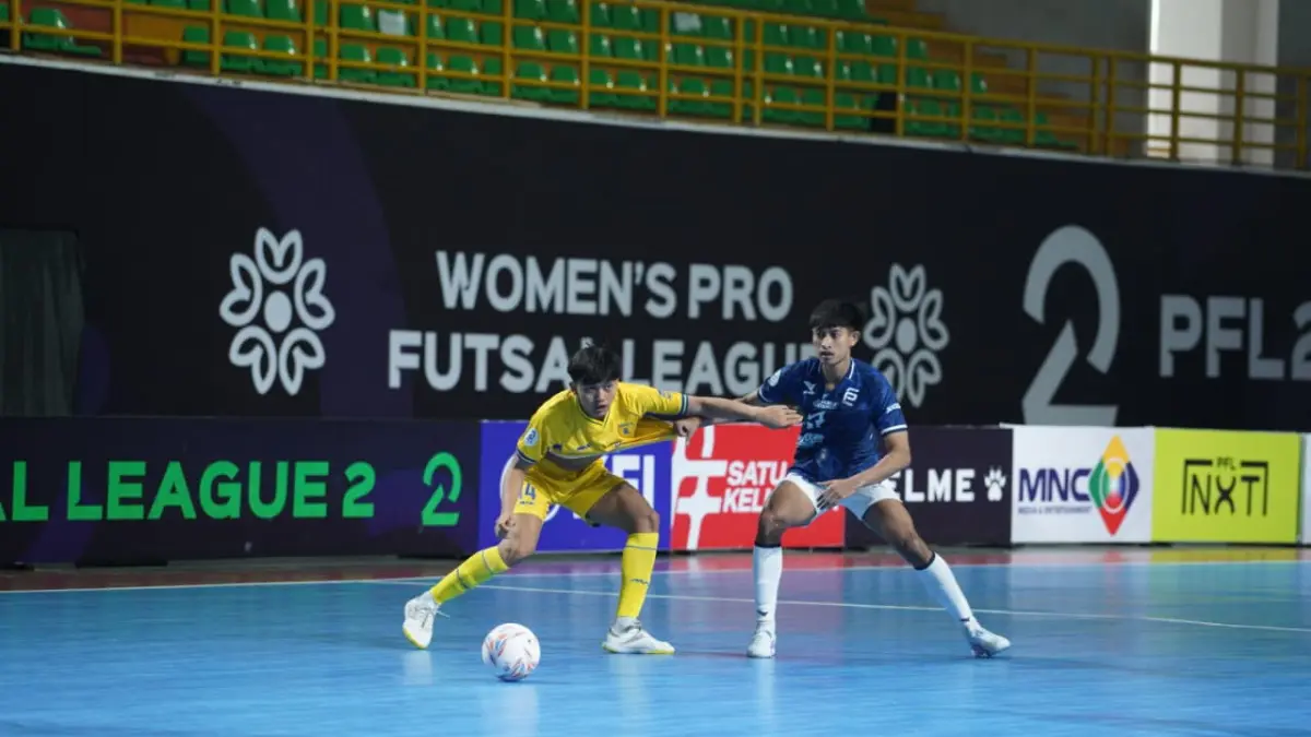 HARUS LEGAWA: Pertandingan Maestro Solo FC saat melawan Proton FC di GOR Indoor Si Jalak Harupat, Kabupaten Bandung, Jumat (8/5). (DOK. KFI)
