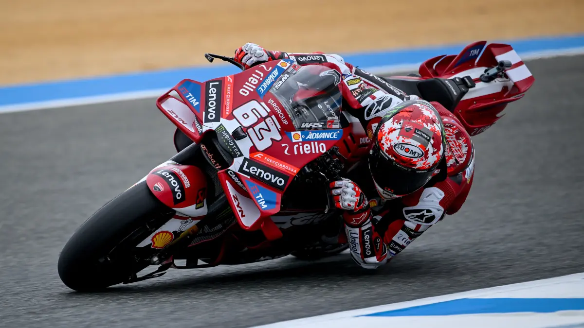 Hasil MotoGP Prancis 2026: Pecco Bagnaia Rebut Pole Position, Marc Marquez Tempel Ketat (MotoGP)