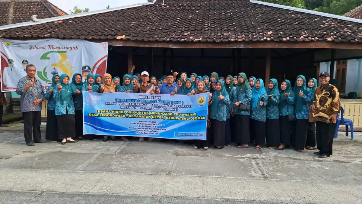 Tim PKM HGR UNS melaksanakan riset Usaha Hidroponik untuk Menunjang Edu-Wisata di Ledok Dawan Grobogan.