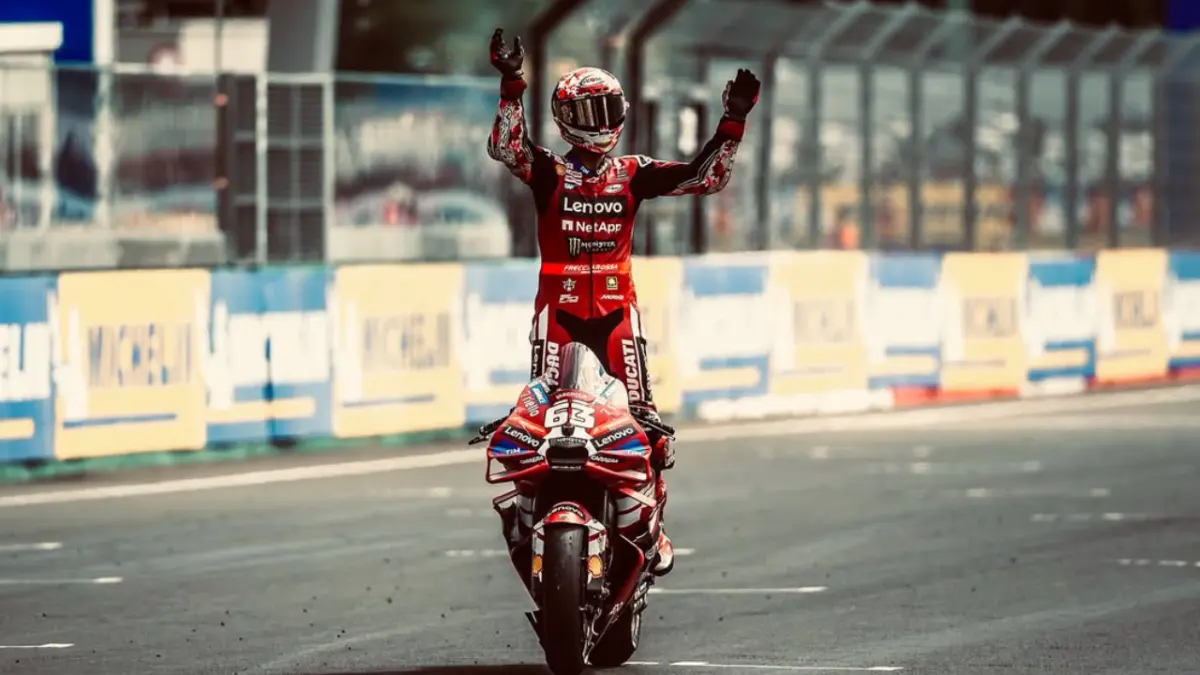 Pembalap Ducati Lenovo, Francesco Pecco Bagnaia akan start terdepan di balapan utama MotoGP Prancis 2026. (Instagram @pecco63)