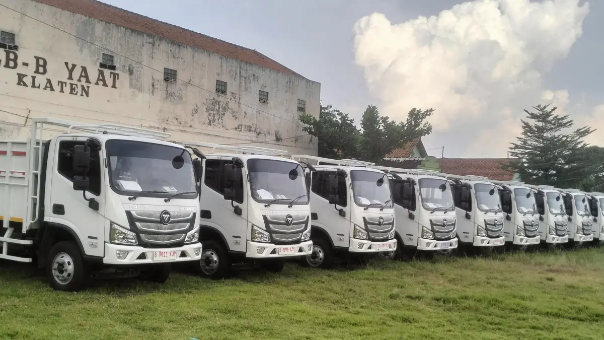 Puluhan unit truk tiba secara bertahap untuk mendukung operasional KDKMP di Kabupaten Klaten. (Dokumentasi Kodim 0723/Klaten).