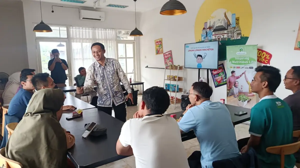 BERI PEMAHAMAN: Nutrifood menggelar program Physical Education Teacher. (ALFIDA NURCHOLISAH/RADAR SOLO)