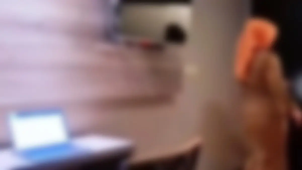 Geger! Apa Isi Video Guru Bahasa Inggris dan Murid Viral di Medsos? Pemeran dan Lokasi Jadi Buruan Netizen (Tiktok/@urgfvel )