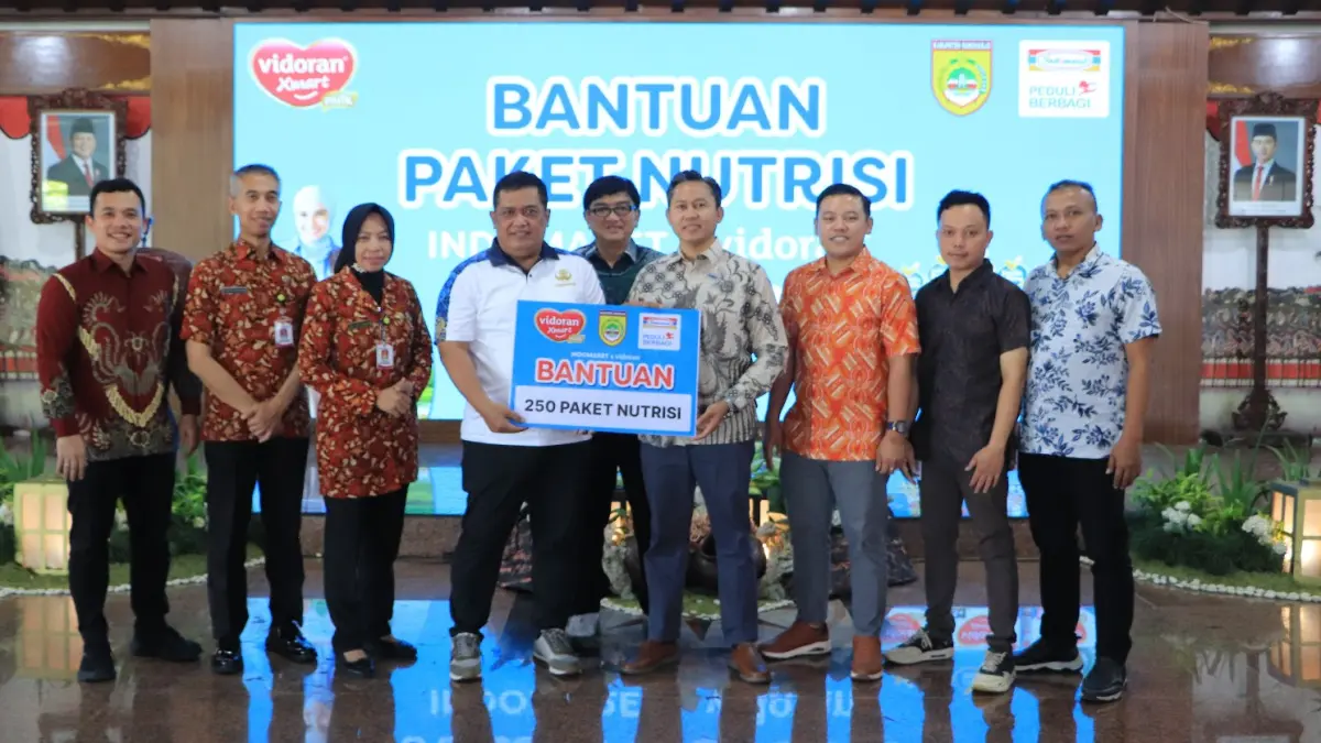 Tempo Scan Group bersama Indomaret melaksanakan kegiatan Corporate Social Responsibility (CSR) berupa pemberian 250 Paket Nutrisi diserahkan di Pendopo Graha Satya Praja, Sukoharjo. (ISTIMEWA)