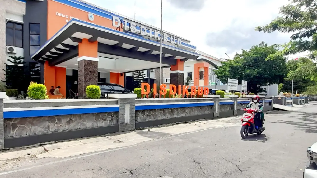 Kantor Disdikbud Karanganyar di kompleks Perkantoran Cangakan. (Rudi Hartono/Radar Solo)
