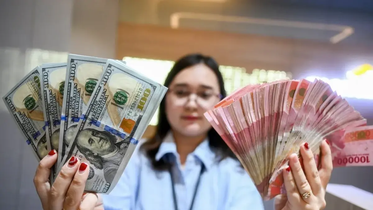 Rupiah Hari Ini Dibuka ke Level Rp17.537 per Dollar AS (ANTARA FOTO/Rivan Awal Lingga/rwa)