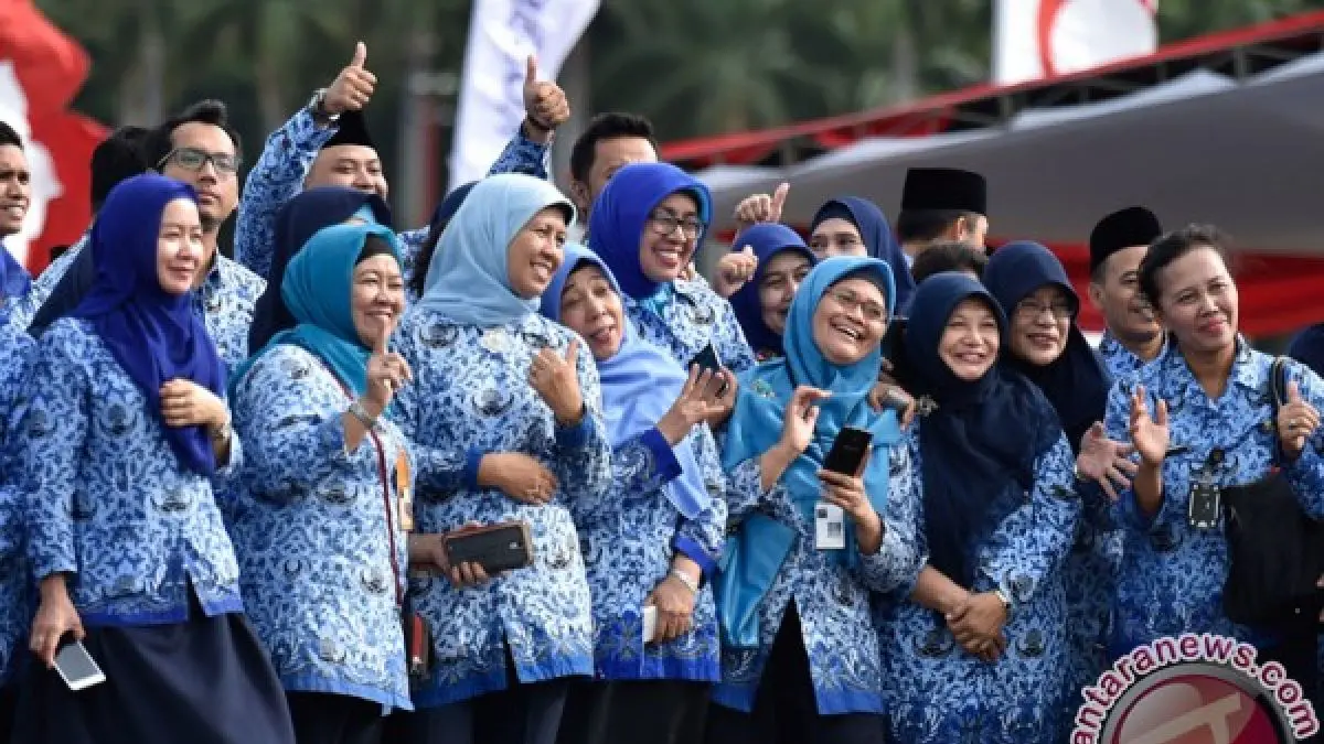 Gaji Ke-13 PNS 2026 Mulai Dibayar Juni? Ini Jadwal dan Besaran Komponen yang Diterima (ANTARA FOTO/Puspa Perwitasari)