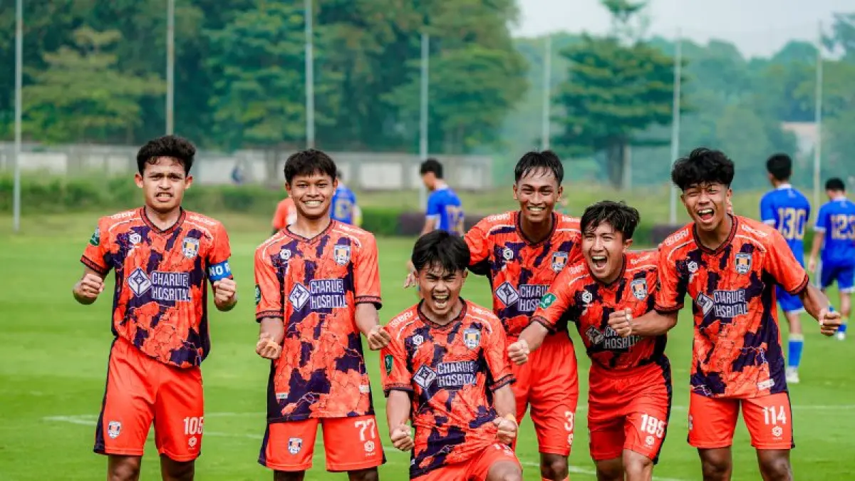 Kendal Tornado FC Youth sukses menaklukkan Adhyaksa FC U-19 dengan skor tipis 1-0 di Garudayaksa Football Academy, Kabupaten Bekasi, Sabtu (16/5/2026). (TIM MEDIA KENDAL TORNADO FC)