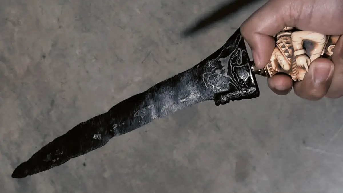  Keris Kyahi Semar Maneges koleksi Andhi Karsopawiro. (DOK.PRIBADI)
