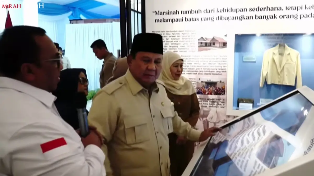 Presiden Prabowo saat meresmikan Museum Ibu Marsinah dan Rumah Singgah di Kabupaten Nganjuk, Jawa Timur, Sabtu (16/5/2026). (TANGKAPAN LAYAR YOUTUBE SEKRETARIAT PRESIDEN)&nbsp;