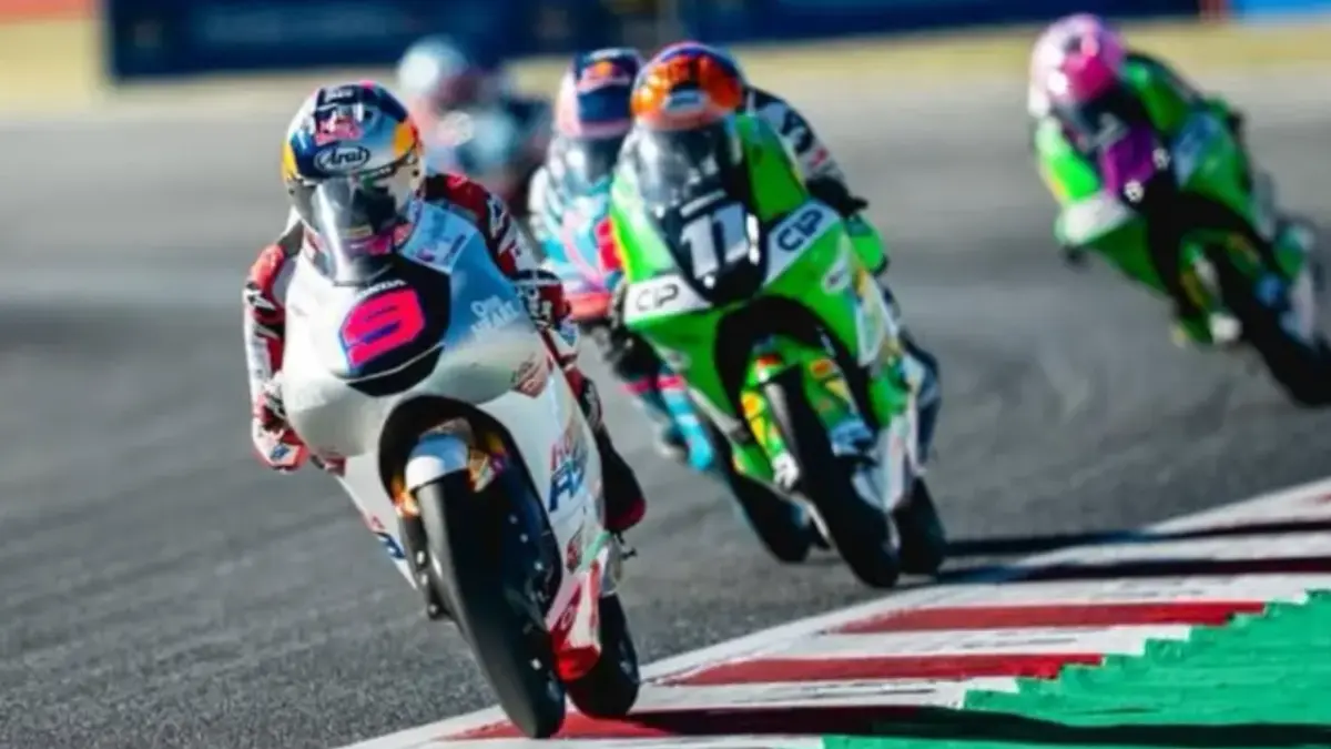 Veda Ega Pratama amankan finis ke-8 di Moto3 Catalunya 2026. (Dok Honda Team Asia)