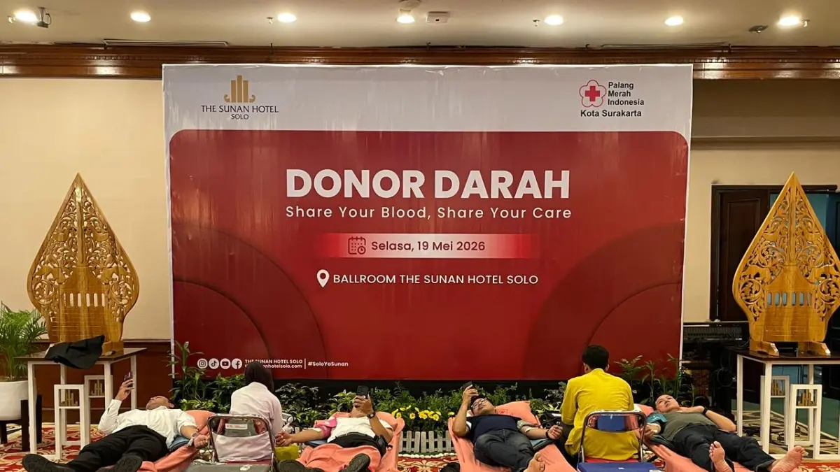 ANTRE: The Sunan Hotel Solo gelar aksi donor darah di Ballroom The Sunan Hotel Solo, Selasa (19/5). (ISTIMEWA)