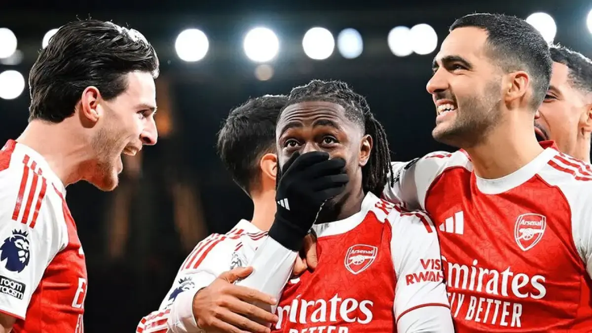 Pemain Arsenal merayakan gol. (Instagram @eze) 