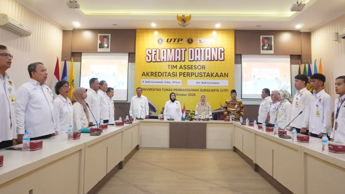 Proses penilaian menyeluruh terhadap berbagai aspek, mulai dari kualitas layanan, pengelolaan perpustakaan, fasilitas pendukung, inovasi layanan digital, hingga kelengkapan koleksi buku dan referensi akademik di UTP. (DOK.UTP)