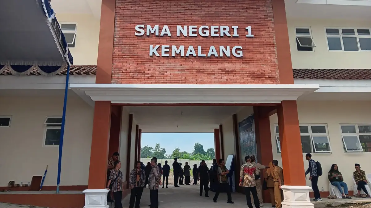 Gedung baru SMAN 1 Kemalang. (ANGGA PURENDA/RADAR SOLO)