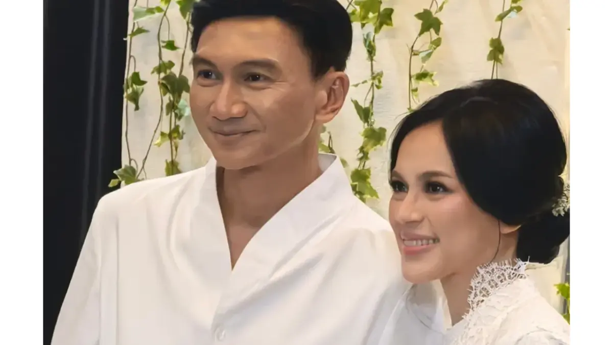 Anji dan istri barunya, Dena Desy. (Instagram John LBF)