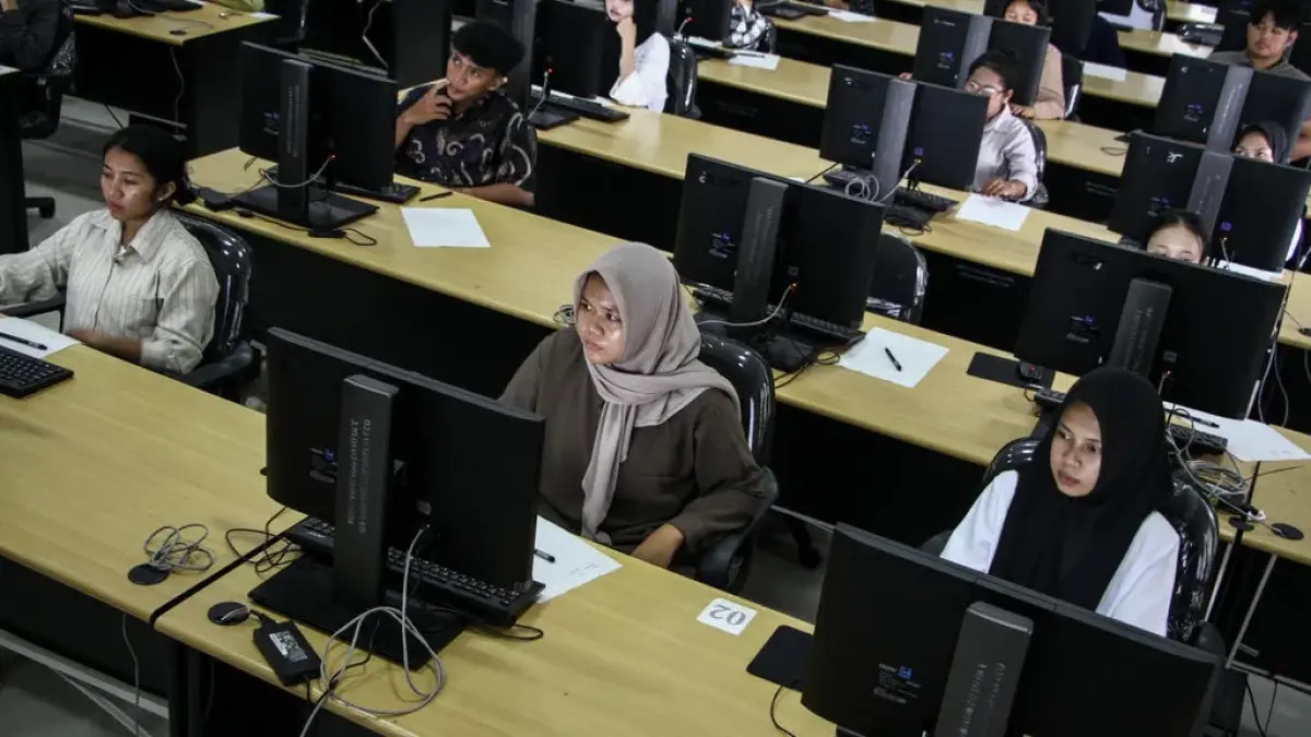 Ujian Tulis Berbasis Komputer Seleksi Nasional Berdasarkan Tes (UTBK-SNBT). ANTARA FOTO/Auliya Rahman.