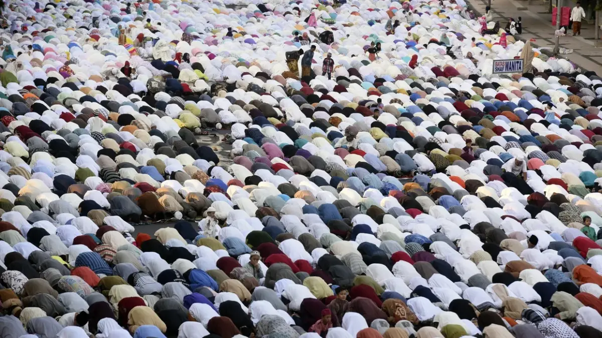Tata Cara Sholat Iduladha 2026 Lengkap dengan Niat, Jumlah Takbir, dan Sunnahnya (Antara foto/zabur karuru/foc/16.)