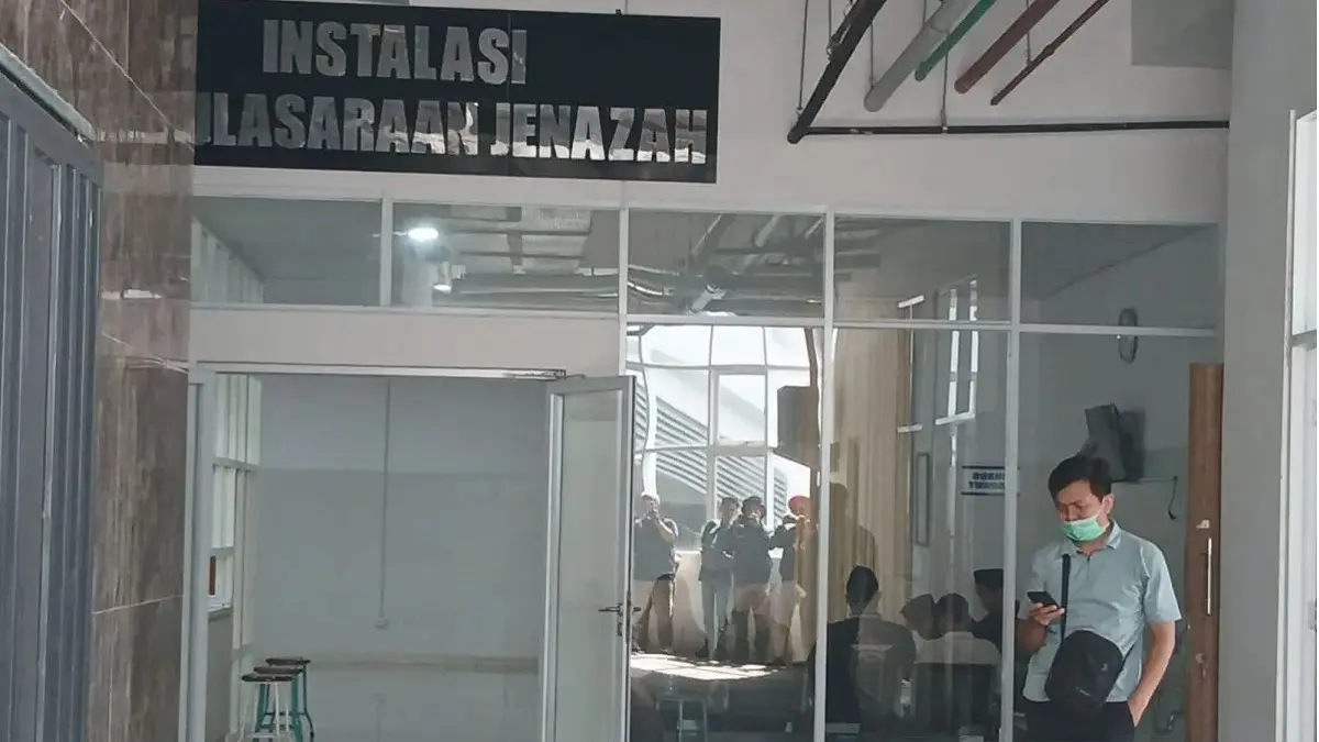 Empat jenazah wisatawan diautopsi di RSUD Temanggung, Kamis (28/5/2026). (ANTARA/Heru Suyitno)