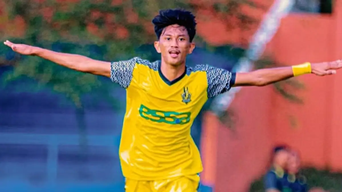 UNJUK GIGI: Selebrasi penyerang Celebest FC Palu usai mencetak gol ke gawang Persiker Keerom Papua di Stadion UNS Solo, Minggu sore (31/5). (TIM MEDIA CELEBEST FC)
