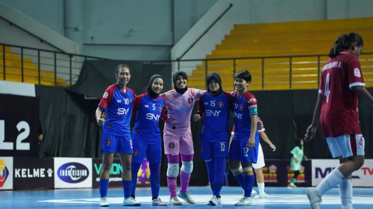 Selebrasi pemain NAM ABP Women usai mencetak gol di ajang Women