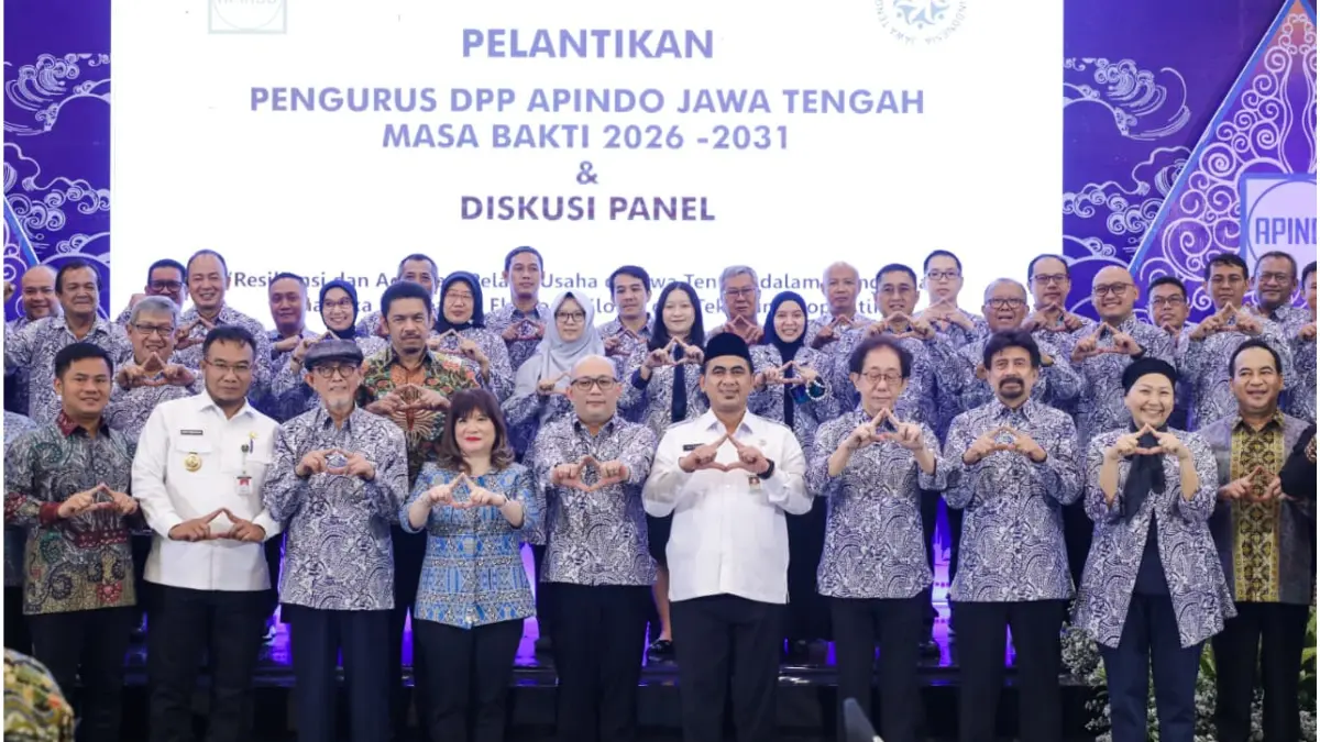 Wakil Gubernur Jateng Taj Yasin (tengah) hadiri Pelantikan Dewan Pimpinan Provinsi Asosiasi Pengusaha Indonesia (DPP Apindo) Jawa Tengah Periode 2026–2031 yang bertempat di Hotel Patra Semarang, Rabu (3/6/2026). (DOK.PEMPROV JATENG)