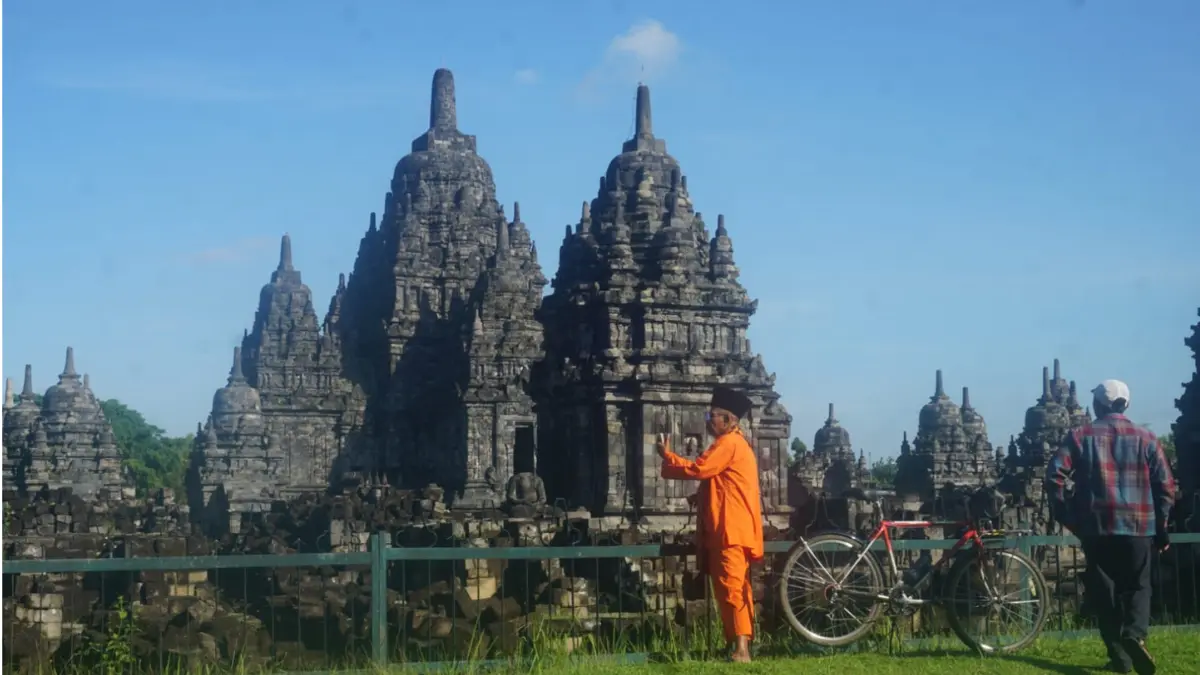 Candi Sewu di Kompleks Taman Wisata Candi (TWC) Prambanan Klaten menjadi salah satu potensi wisata di Kabupaten Klaten. (Angga Purenda/Radar Solo)