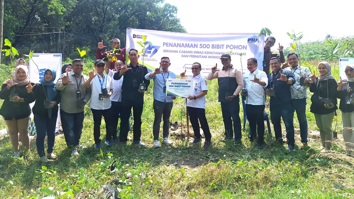 PT Permodalan Nasional Madani (PNM) sebagai lembaga keuangan pelat merah menanam ribuan pohon di 58 cabang di seluruh Indonesia. Termasuk di Wonogiri.  (ISTIMEWA)