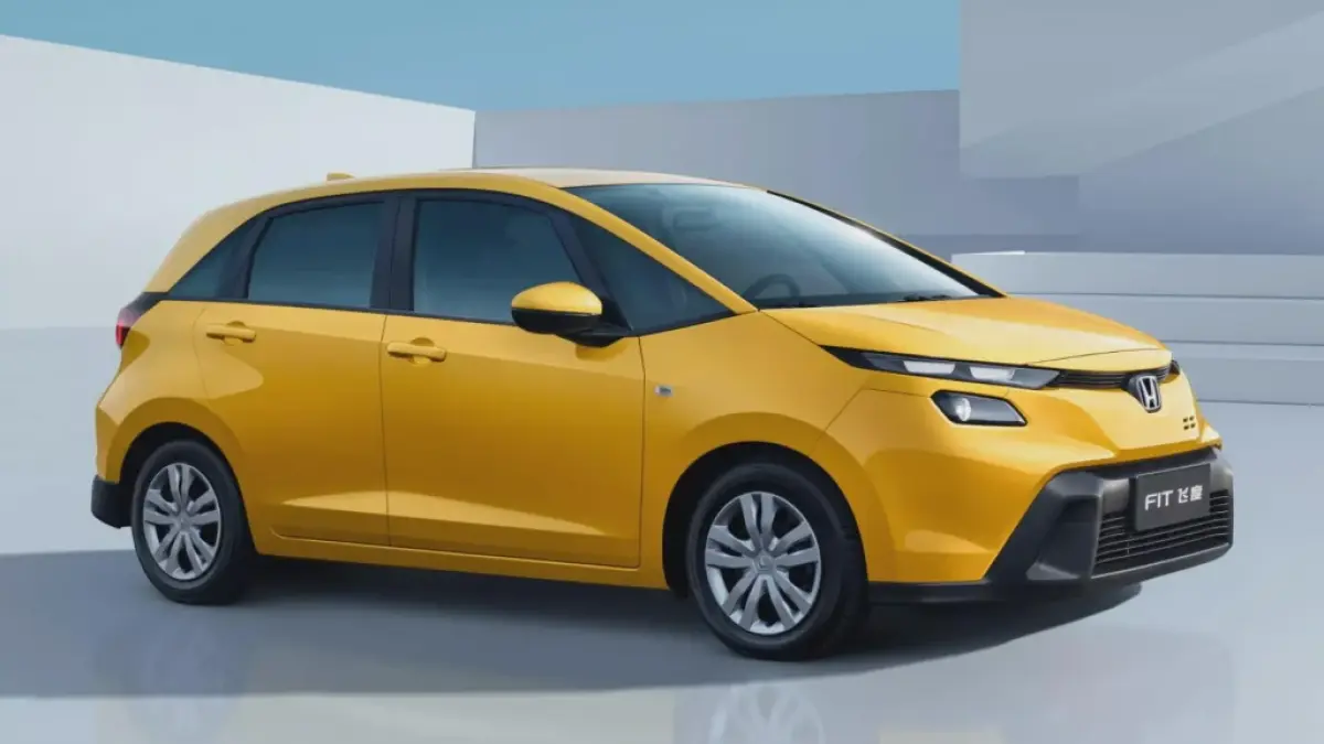 Desain Honda Jazz 2026 Tampil Lebih Sporty (Reddit)