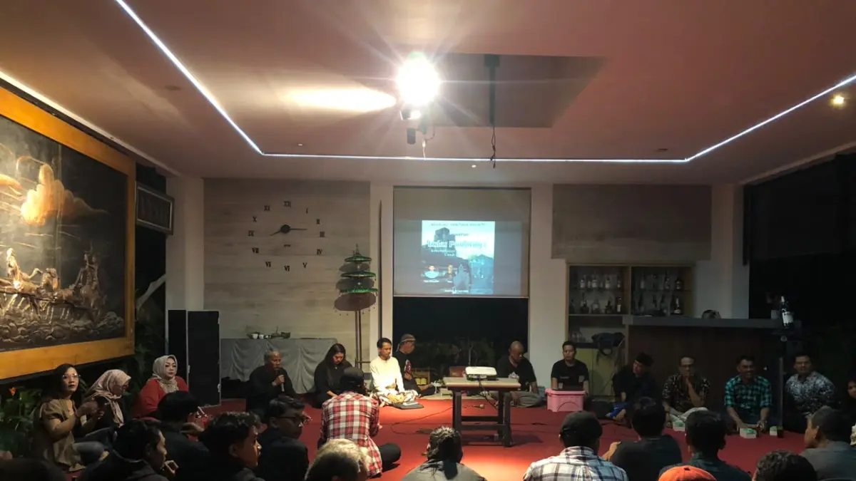 Diskusi yang dilakukan oleh BHS di Boyolali, Jumat (5/6) (ABDUL KHOFID/RADAR SOLO)