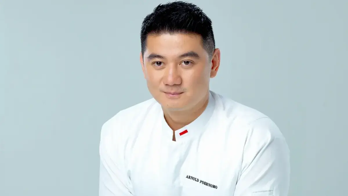 Chef Arnold Poernomo. (Instagram @arnoldpo)