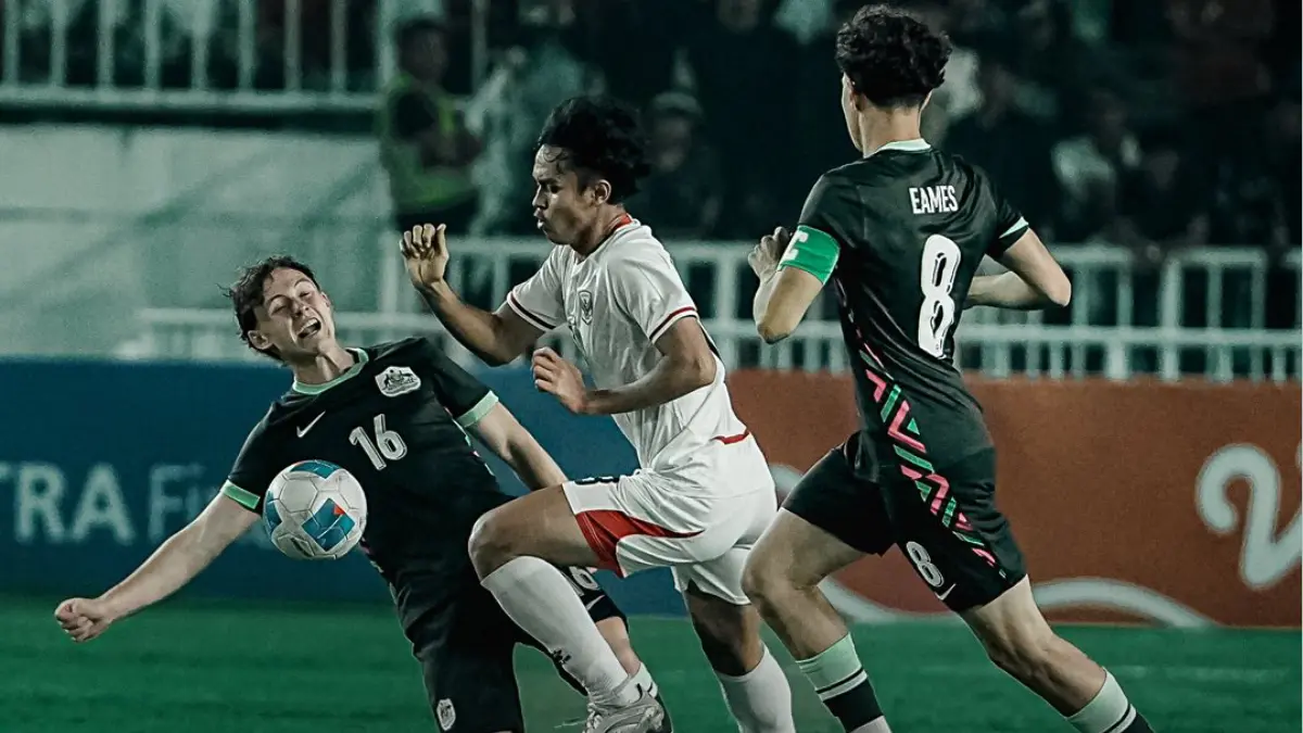 Laga semifinal Piala AFF U-19 Indonesia vs Australia masih membuahkan hasil imbang pada babak pertama.