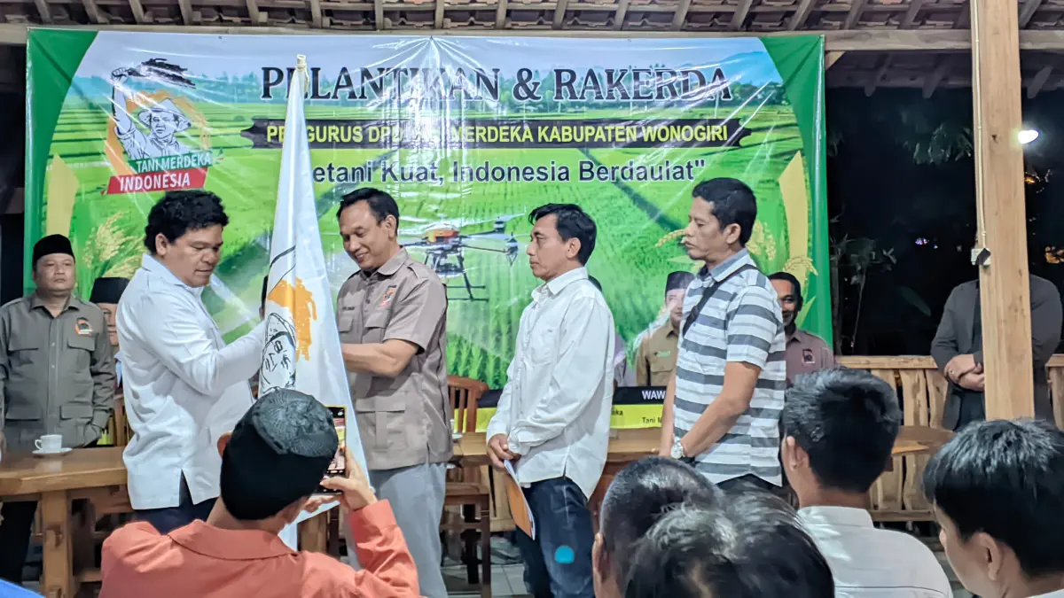 Pelantikan dan penyerahan SK organisasi DPD Tani Merdeka Wonogiri, Rabu (11/6/2026). (ISTIMEWA)
