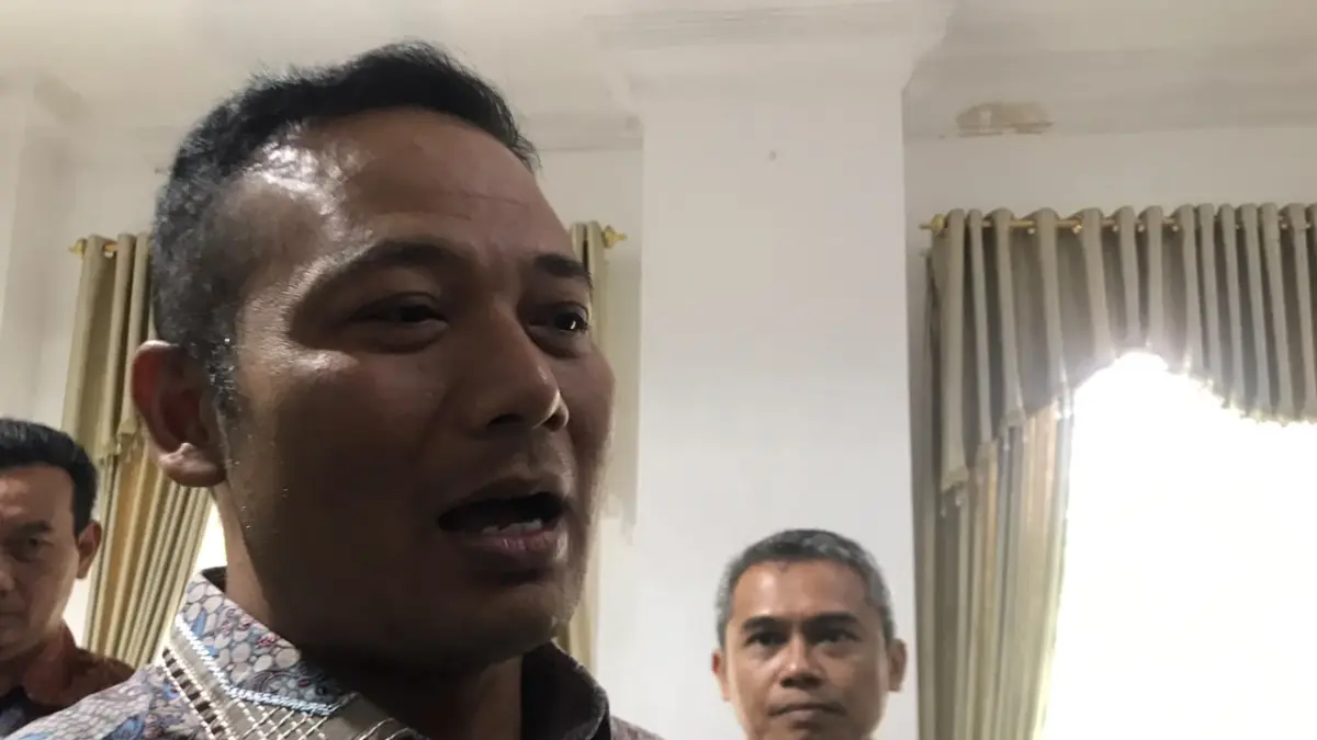BBM Non Subsidi Naik, Bupati Boyolali Rencana Batasi Mobil Dinas 36 OPD Kecuali untuk Pelayanan Warga (ABDUL KHOFID/RADAR SOLO)