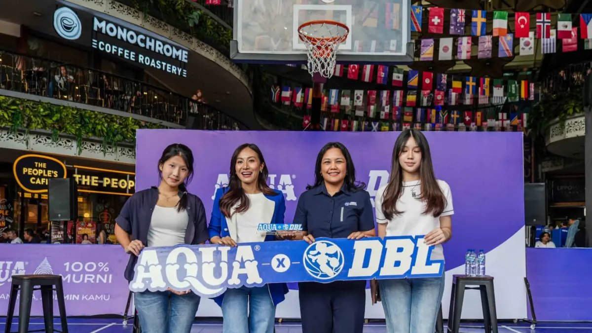 AQUA resmi gandeng DBL, dukung jutaan pelajar Indonesia tetap aktif dan terhidrasi. (dok. DBL Indonesia) 