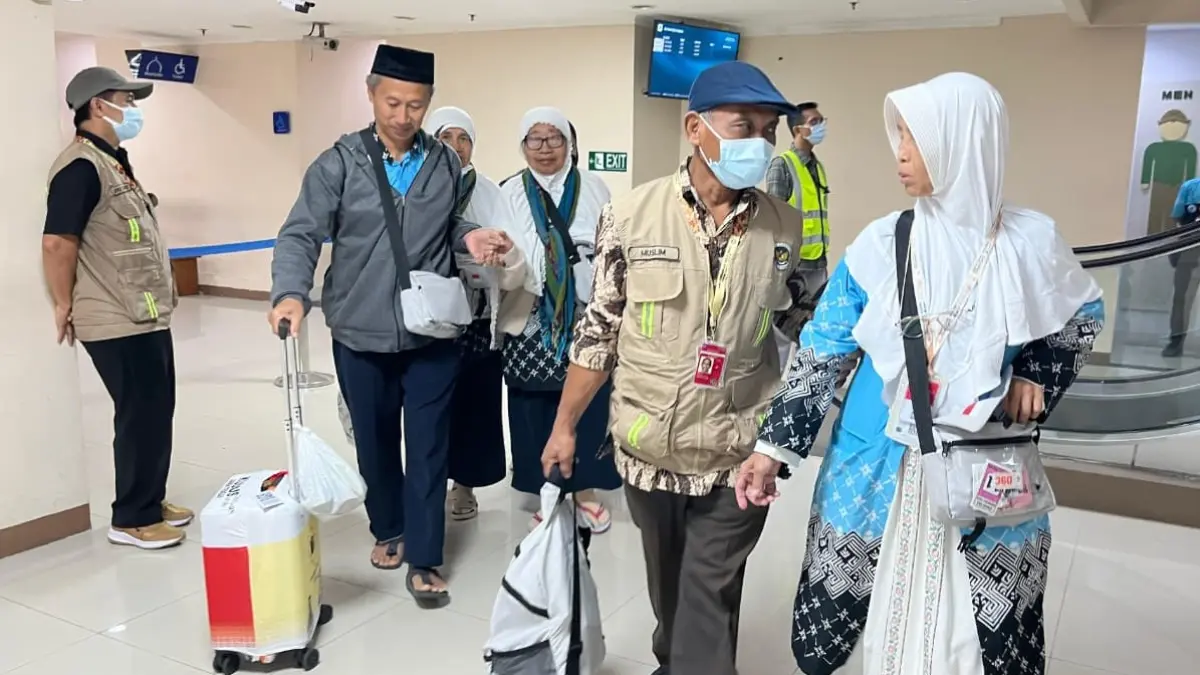 Kloter 43 menjadi rombongan terakhir Gelombang 1 haji dari Debarkasi Solo yang mendarat di Bandara Adi Sumarmo. (ISTIMEWA)