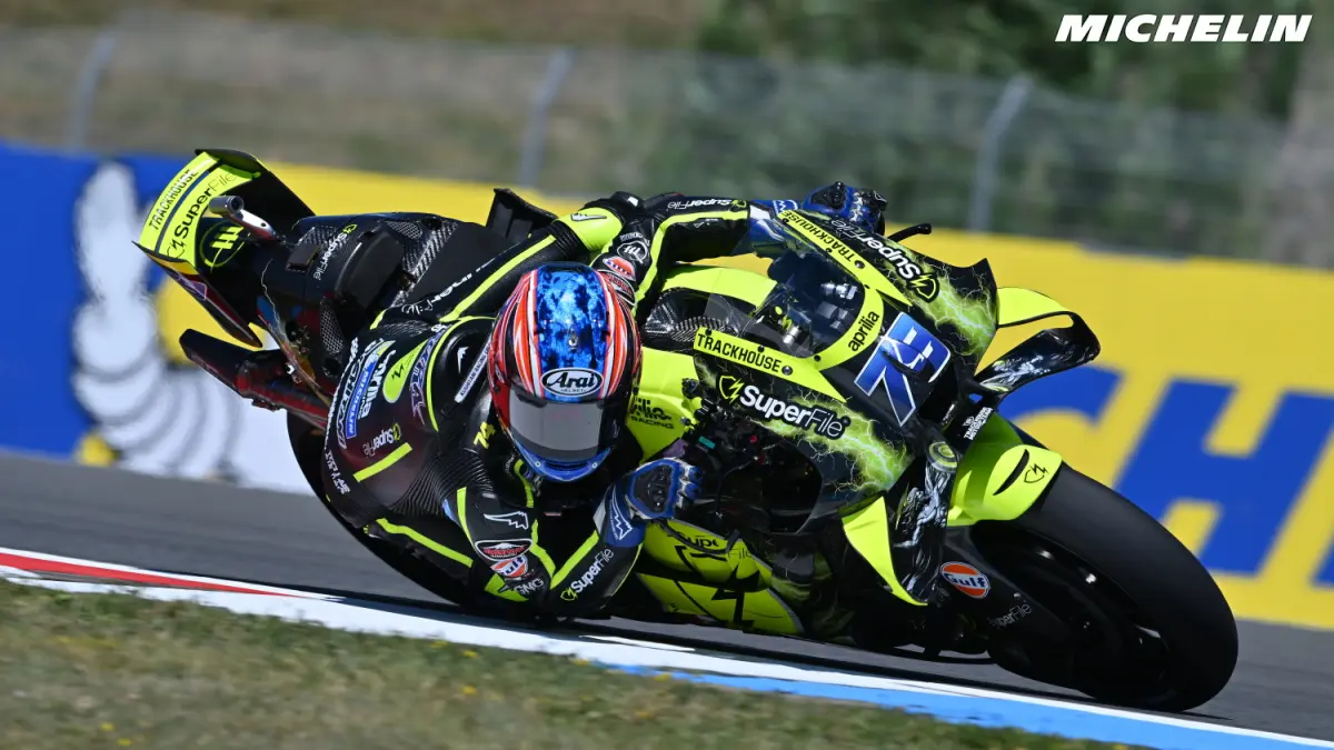 Hasil Kualifikasi MotoGP Ceko 2026: Ai Ogura Rebut Raih Pole Position Perdana, Marc Marquez Tertinggal Hampir 0,3 Detik di Sirkuit Brno