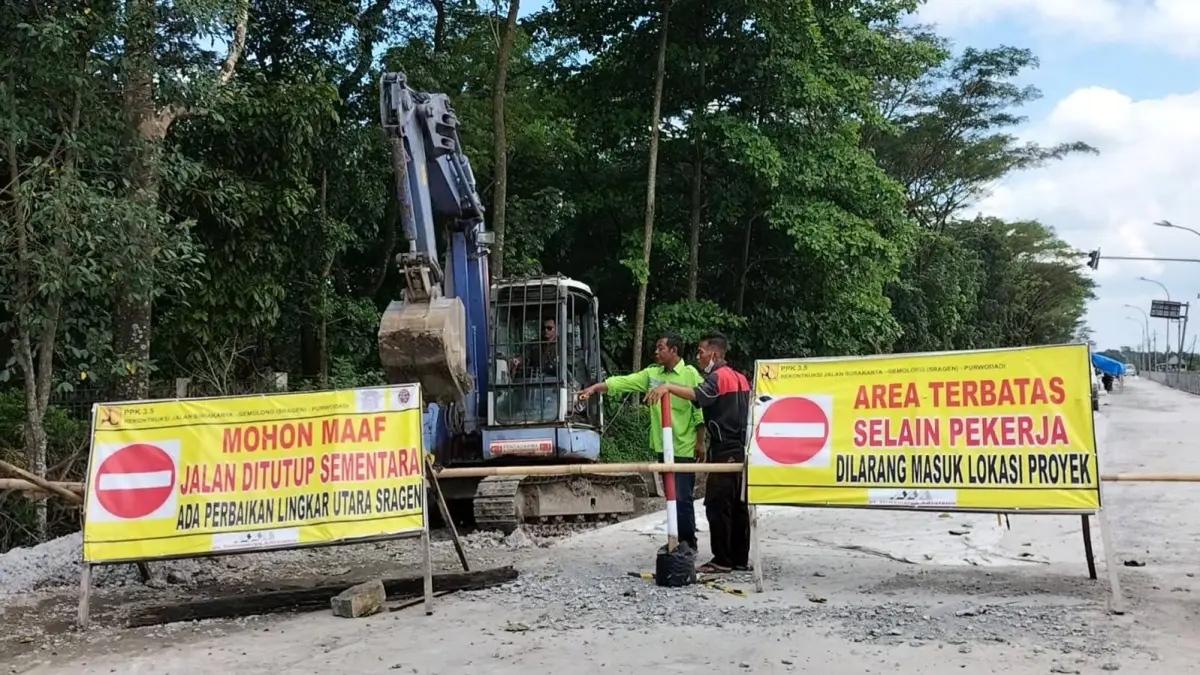 Salah satu proyek fisik di Sragen yang dikerjakan tahun 2026 ini. (Ahmad Khairudin/Radar Solo)