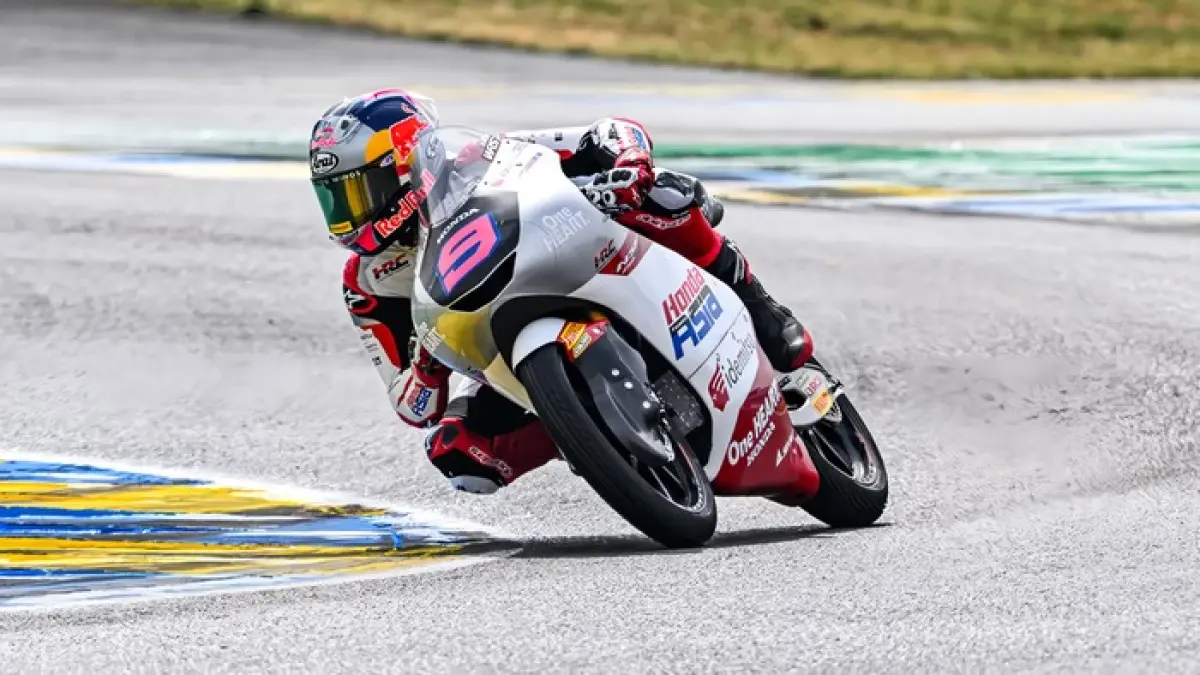 Comeback Spektakuler Veda Ega Pratama di Moto3 Ceko 2026, Start dari Posisi 20 Bisa Finis 5 Besar! (Honda Team Asia)