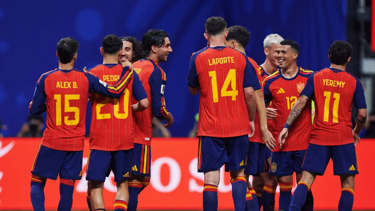 Hasil Piala Dunia 2026 hari ini menghadirkan kemenangan telak Spanyol atas Arab Saudi, Belgia yang ditahan Iran tanpa gol, serta Uruguay yang kembali gagal menang usai diimbangi Cape Verde. (x.com/SpainIsFootball)