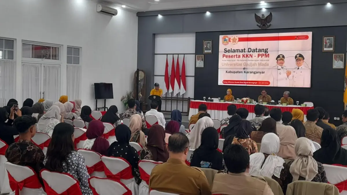 Penerimaan mahasiswa KKN dari UGM di rumah dinas Bupati Karanganyar, Senin (22/6/2026). (Rudi Hartono/Radar Solo)