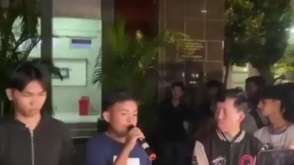Ketua BEM FH UGM Muhammad Abdimaludin mengaku mendapat uang Rp20 juta usai demo yang berujung audensi dengan Wapres Gibran Rakabuming Raka.