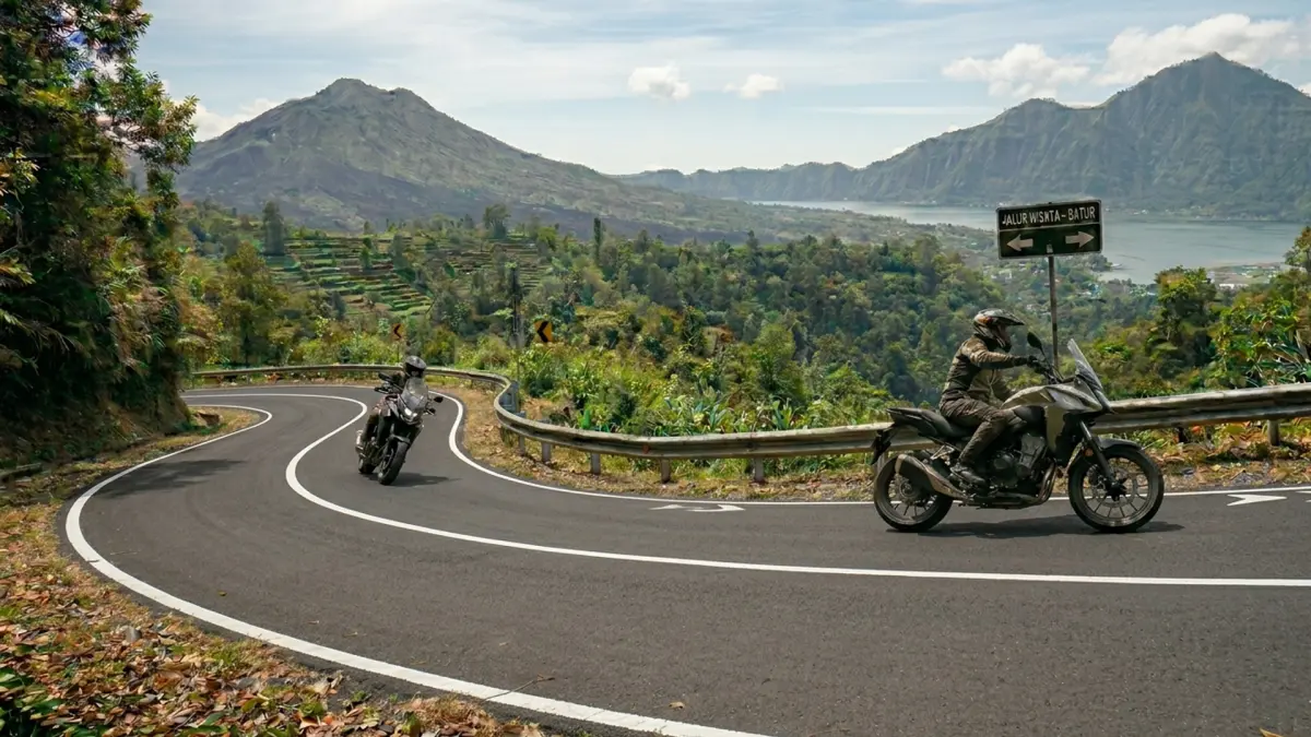 Kuasai Teknik Engine Brake dan Postur Tubuh yang Tepat Saat Melintasi Jalur Wisata Pegunungan (Honda Jateng)