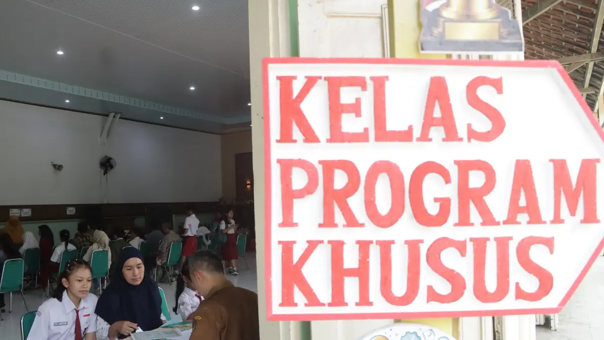 SPMB SMP Program Khusus Pemkot Solo. (M Ihsan/Radar Solo)