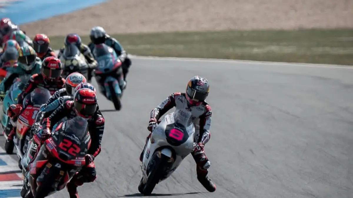 Berakhir Pahit! Veda Ega Pratama Crash di Moto3 Belanda 2026, Target Bangkit di Seri Jerman (Honda Team Asia)