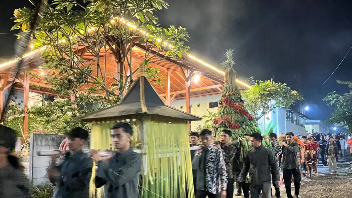 Gelaran Mapag Padhang Bulan 2026, di Desa Kemuning, Ngargoyoso, Minggu (28/6/2026) malam. (Rudi Hartono/Radar Solo) 