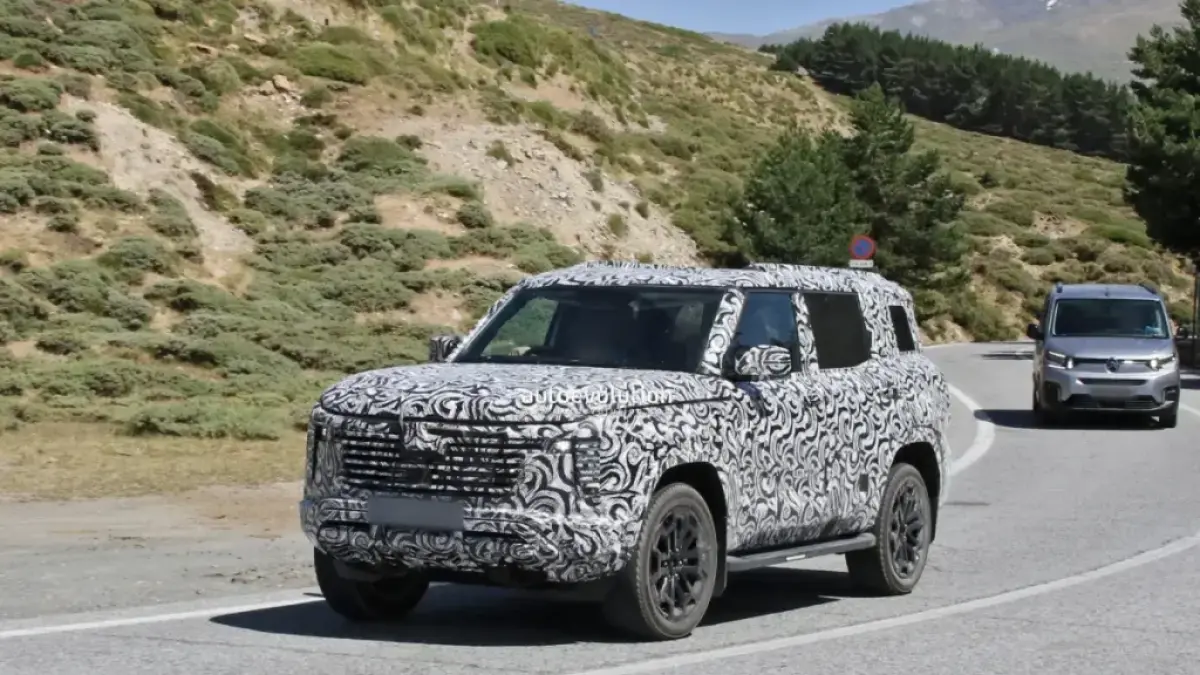 Bedah Teknologi SUV Mitsubishi Pajero 2026, Varian Terbaru yang Siap Menggebrak Pasar Global (PCauto)